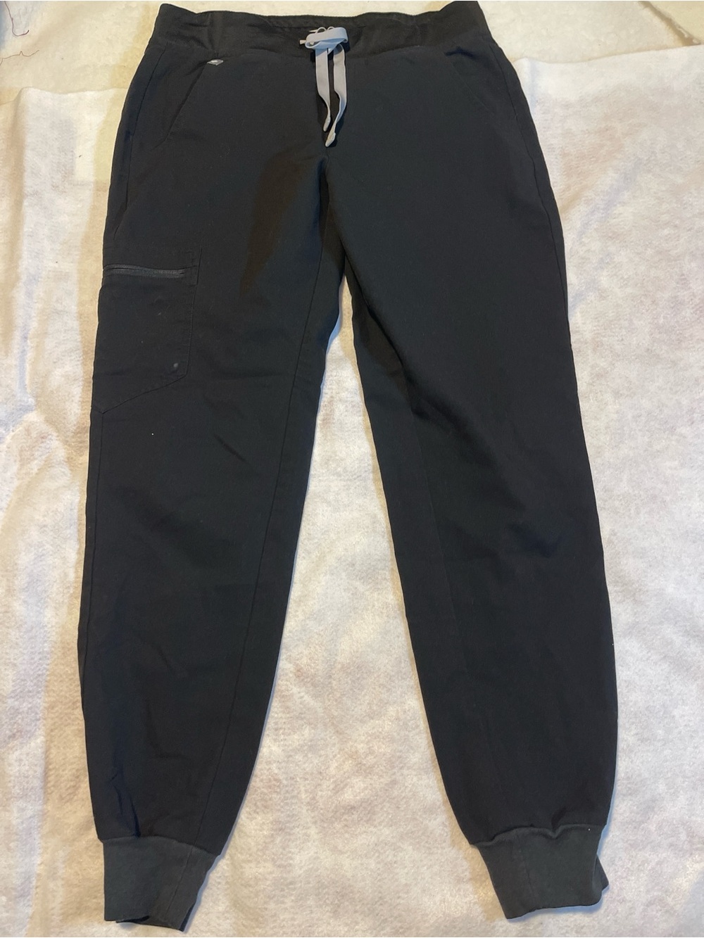 FIGS Women's Zamora Jogger Scrub Pants - Black - Size Small Petite (27" Inseam)